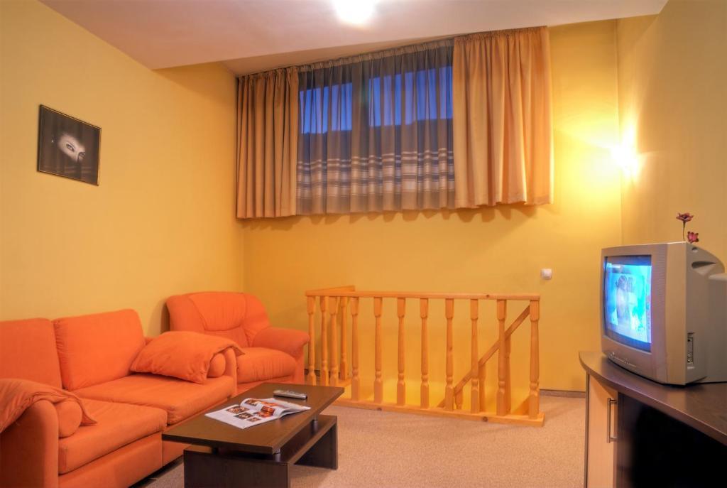 Luxor Hotel Smolyan Quarto foto